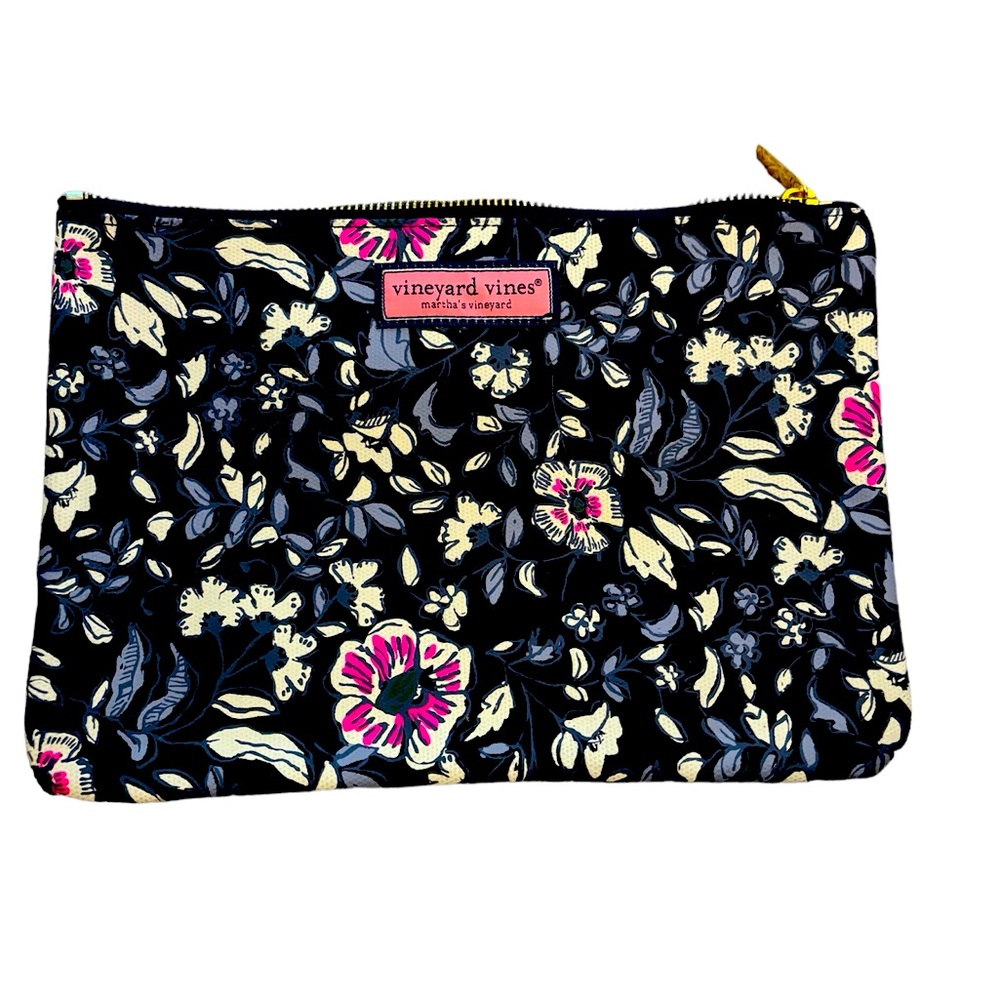 Vineyard Vines Pouch
